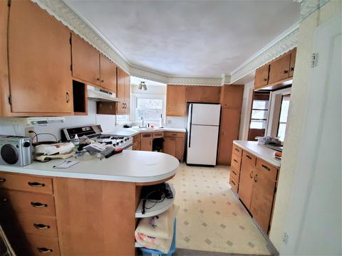 39 N Sunset Ave, Freeport, IL 61032 photo 3