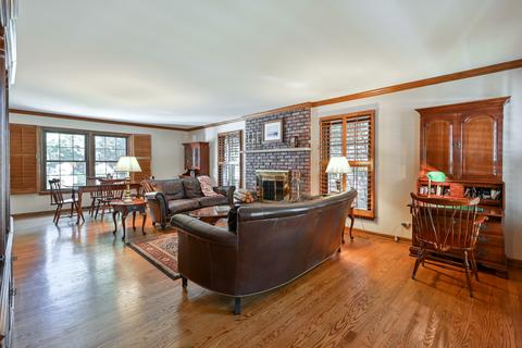 2035 Cromwell Dr, Wheaton, IL 60189 photo 6