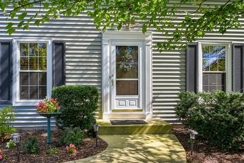 2035 Cromwell Dr, Wheaton, IL 60189 photo 4