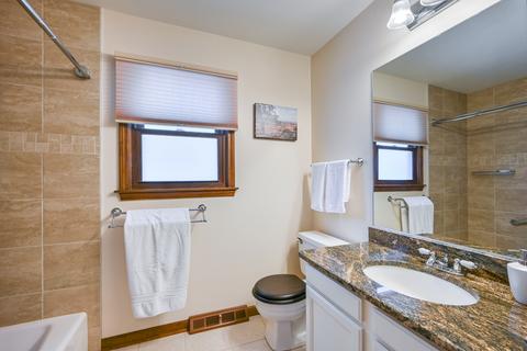 2035 Cromwell Dr, Wheaton, IL 60189 photo 21