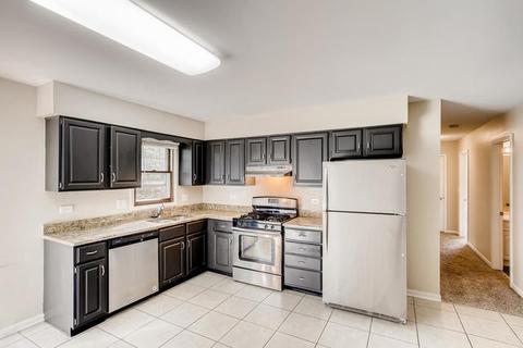 34 Greenridge Rd, Elgin, IL 60120 photo 4