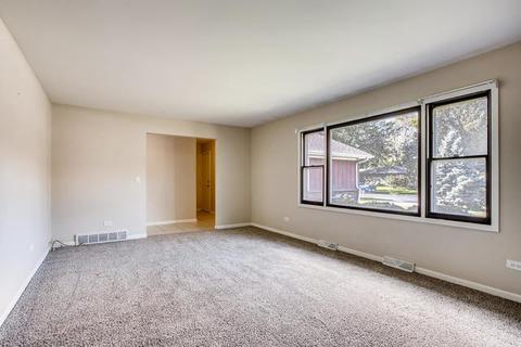 34 Greenridge Rd, Elgin, IL 60120 photo 3