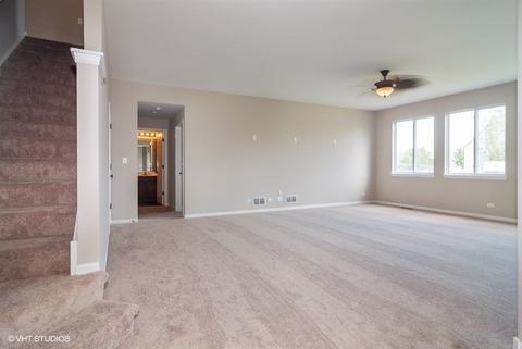 804 Christopher St, Plano, IL 60545 photo 7