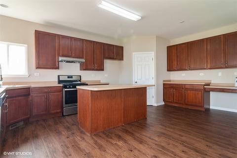 804 Christopher St, Plano, IL 60545 photo 4