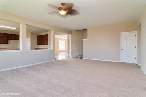 804 Christopher St, Plano, IL 60545 photo 9