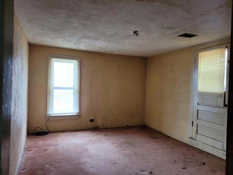 205 N Main St, Leaf River, IL 61047 photo 21
