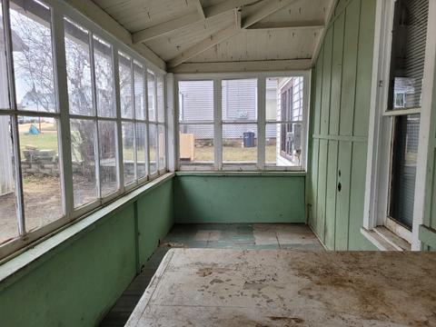 205 N Main St, Leaf River, IL 61047 photo 23