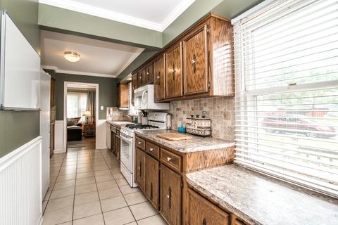 15054 Springfield Ave, Midlothian, IL 60445 photo 8