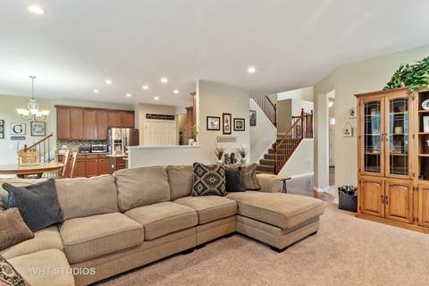 405 Comstock Dr, Elgin, IL 60124 photo 13