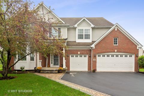 405 Comstock Dr, Elgin, IL 60124 photo 2