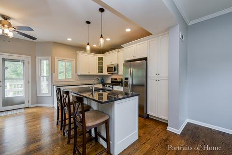 15526 S Creekside Dr, Plainfield, IL 60544 photo 5