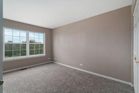 1685 Montclair Dr, Elgin, IL 60123 photo 11