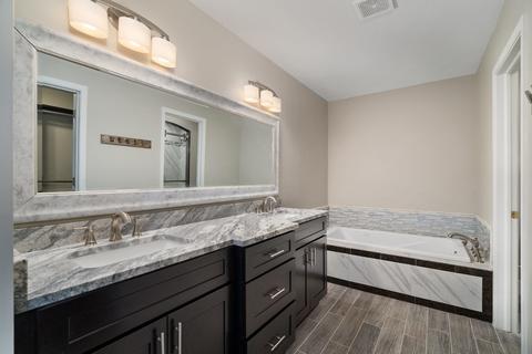 1685 Montclair Dr, Elgin, IL 60123 photo 13
