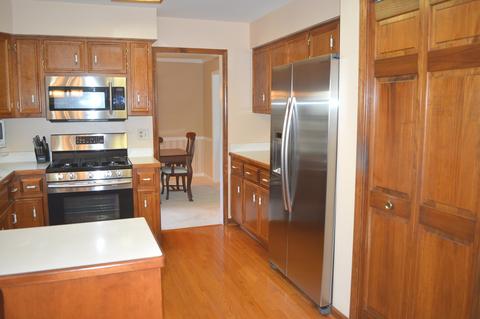 2575 Miller Rd, Geneva, IL 60134 photo 4