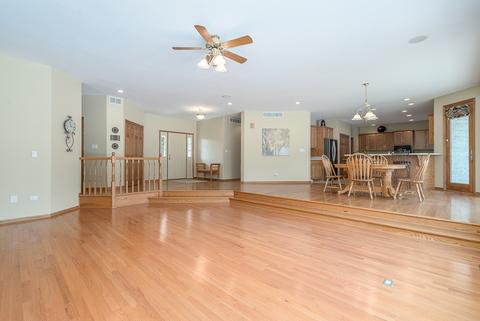 23762 Douglas Dr, Plainfield, IL 60585 photo 6