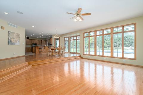 23762 Douglas Dr, Plainfield, IL 60585 photo 5