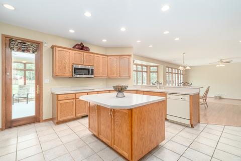23762 Douglas Dr, Plainfield, IL 60585 photo 14