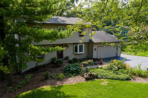 628 Gaslight Dr, Algonquin, IL 60102 photo 2