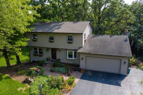 628 Gaslight Dr, Algonquin, IL 60102 photo 1