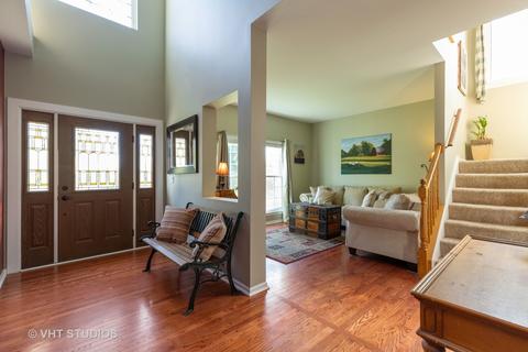 28702 Wagon Trail Rd, Lakemoor, IL 60051 photo 2