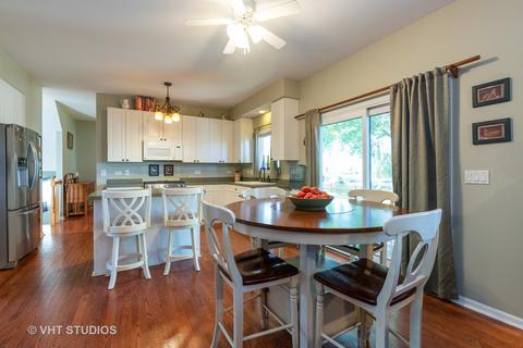 28702 Wagon Trail Rd, Lakemoor, IL 60051 photo 4