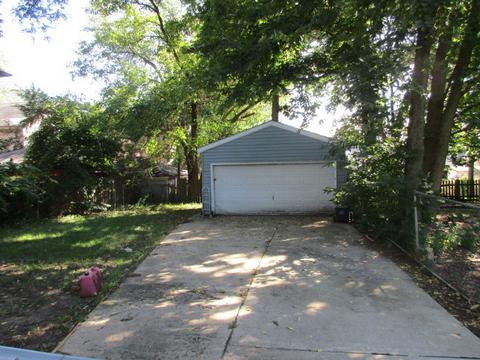 171 Cherry St, Elgin, IL 60120 photo 4