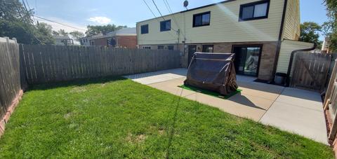 9251 Dee Rd, Des Plaines, IL 60016 photo 12