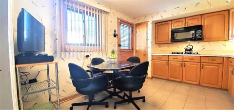 9251 Dee Rd, Des Plaines, IL 60016 photo 6