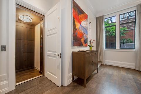 25 E Cedar St, Chicago, IL 60611 photo 11