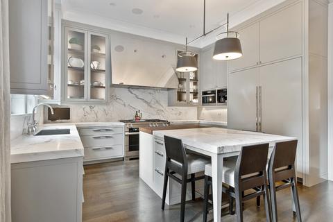 25 E Cedar St, Chicago, IL 60611 photo 10