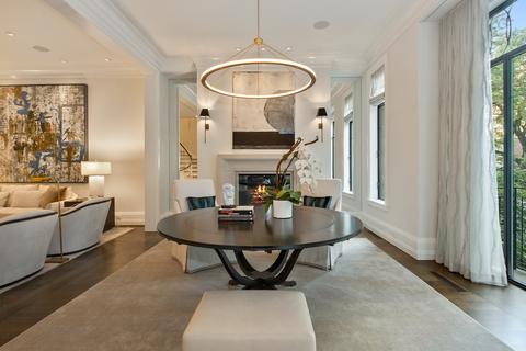 25 E Cedar St, Chicago, IL 60611 photo 3