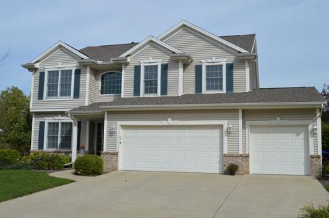 29 Greythorne Cir, Bloomington, IL 61704 photo 1