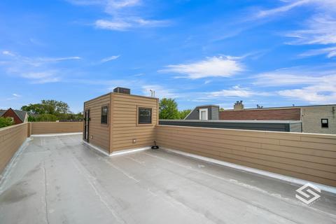 625 E Bowen Ave, Chicago, IL 60653 photo 33