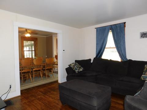 17 E Steward St, Plano, IL 60545 photo 3