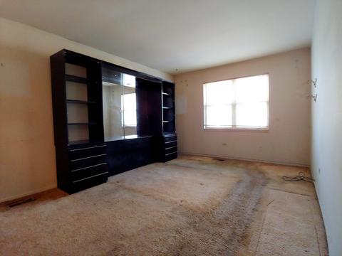 46 Pine Cir, Cary, IL 60013 photo 12