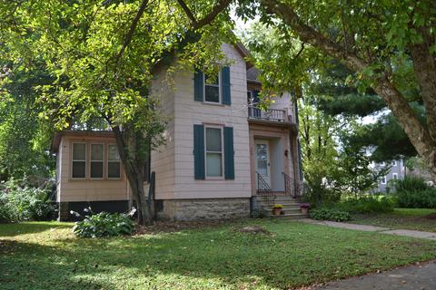303 E Prospect Ave, Ottawa, IL 61350 photo 1