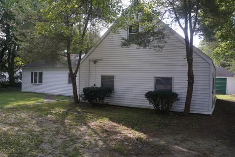 2170 W Jeffery St, Kankakee, IL 60901 photo 2