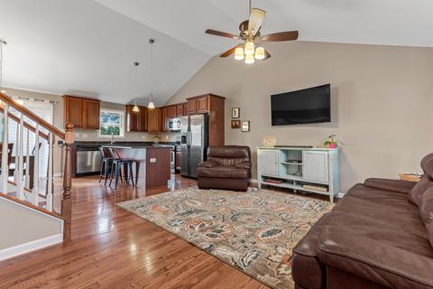 5420 Isabel Ct, Plainfield, IL 60586 photo 4