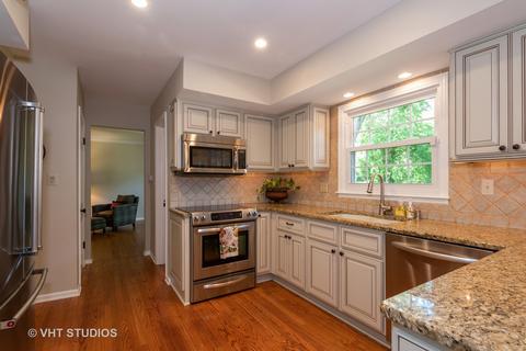 1356 S Main St, Wheaton, IL 60189 photo 6