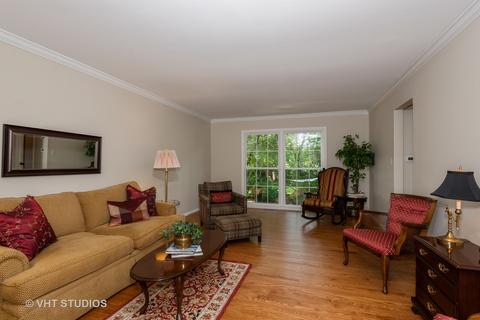 1356 S Main St, Wheaton, IL 60189 photo 4