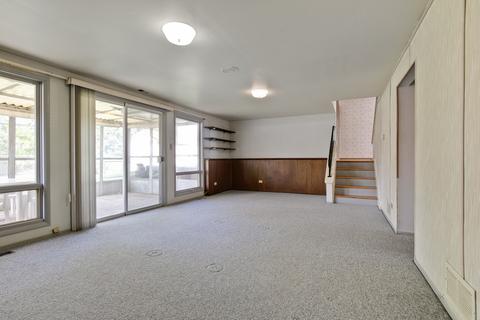 1320 Devonshire Ln, Hoffman Estates, IL 60169 photo 12