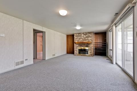 1320 Devonshire Ln, Hoffman Estates, IL 60169 photo 11