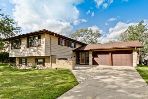 1320 Devonshire Ln, Hoffman Estates, IL 60169 photo 1