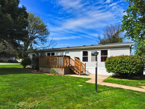300 E Spencer St, Dwight, IL 60420 photo 2