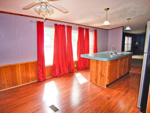 300 E Spencer St, Dwight, IL 60420 photo 6
