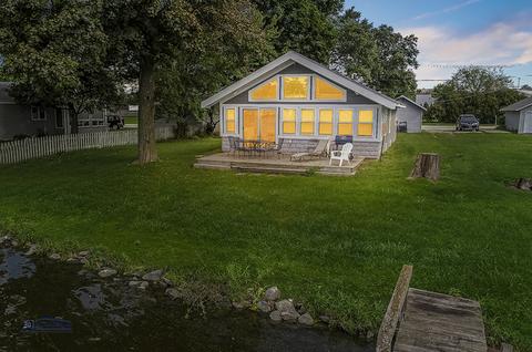 1105 N River Rd, Mchenry, IL 60050 photo 2