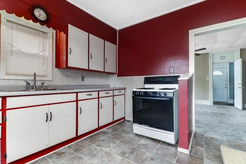 311 E Mulberry St, Bloomington, IL 61701 photo 12