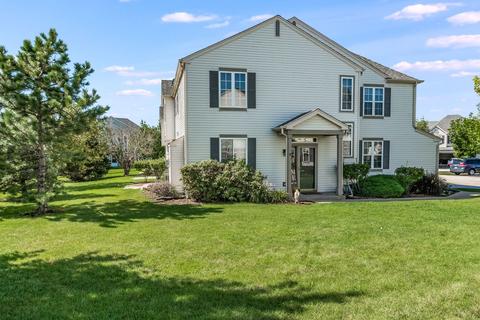 1114 Clover Dr, Minooka, IL 60447 photo 1