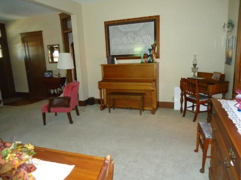 203 E 4th St, Gridley, IL 61744 photo 8