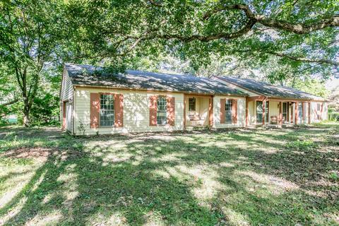 140 Oaktree Rd, Seymour, IL 61875 photo 3